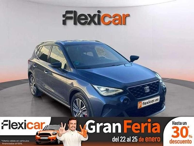 Gris Usado 2024 Seat Arona FR SUV | 16.490 € (Super precio) - Imagen 1/4