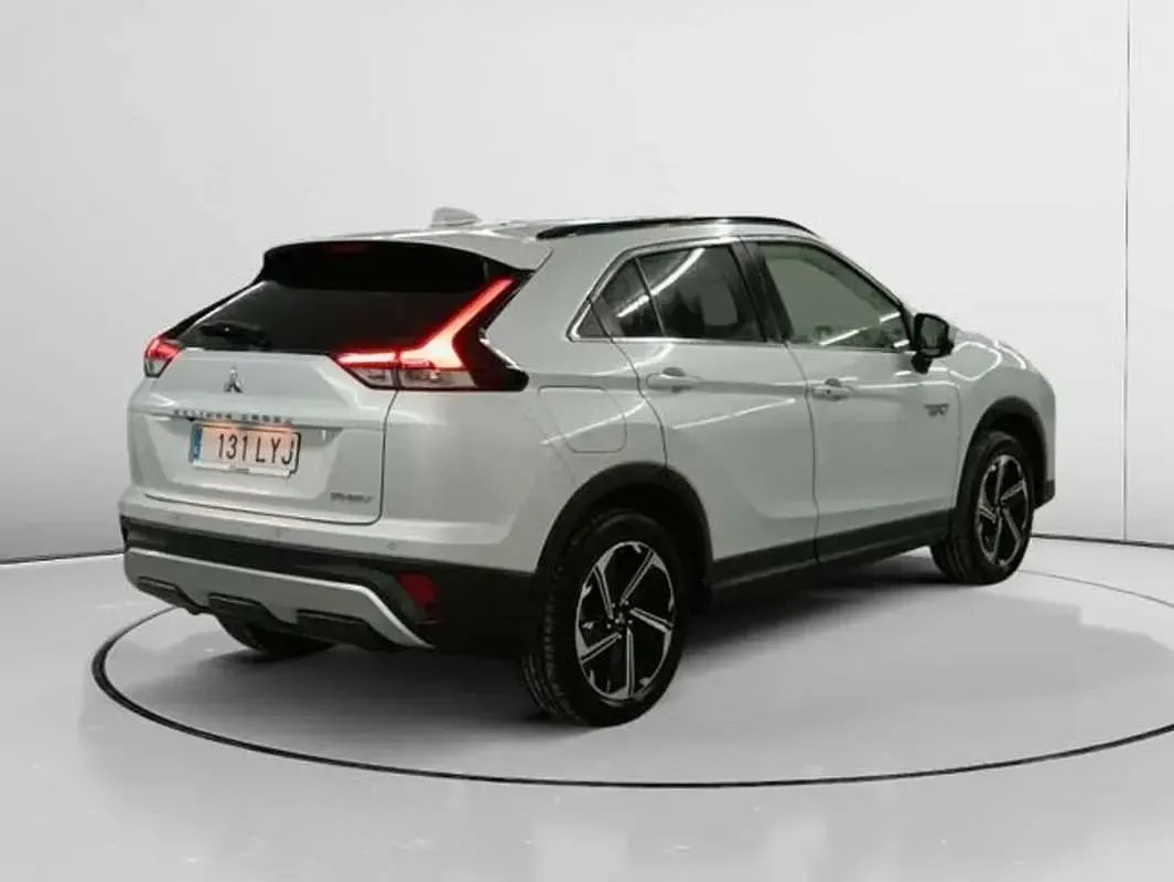 Usado Mitsubishi Eclipse Cross 188 CV (138 kW) 2022 Blanco SUV