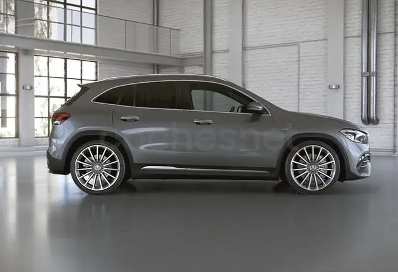 Usado Mercedes GLA35 AMG AMG 306 CV (225 kW) 2021 Mountaingrau  met. SUV