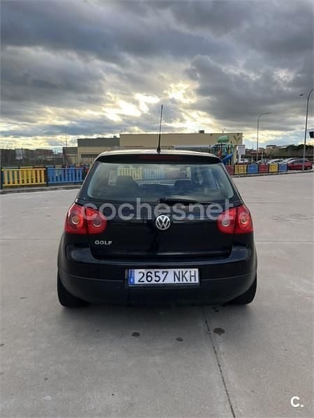 Usado VW Golf V Conceptline 75 CV (55 kW) 2007 Negro Berlina