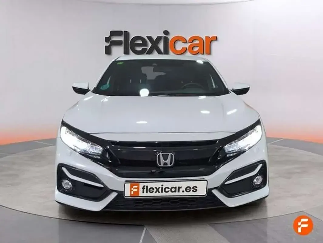 Usado Honda Civic Elegance 126 CV (92 kW) 2022 Blanco Utilitario