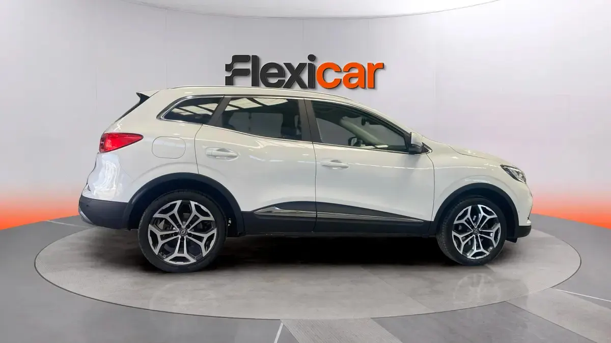Usado Renault Kadjar Techno 140 CV (102 kW) 2022 Blanco SUV