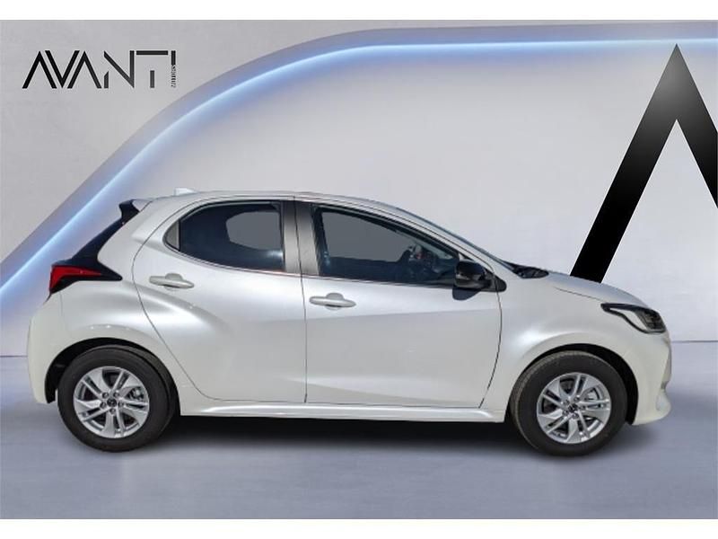 Usado Mazda 2 Comfort 116 CV (85 kW) 2022 Blanco Berlina