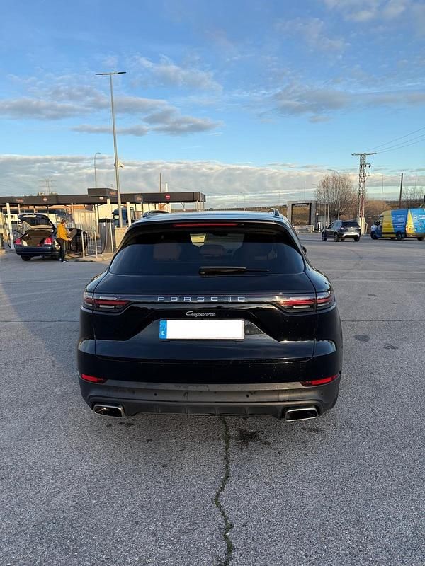 Usado Porsche Cayenne 462 CV (339 kW) 2020 Negro SUV