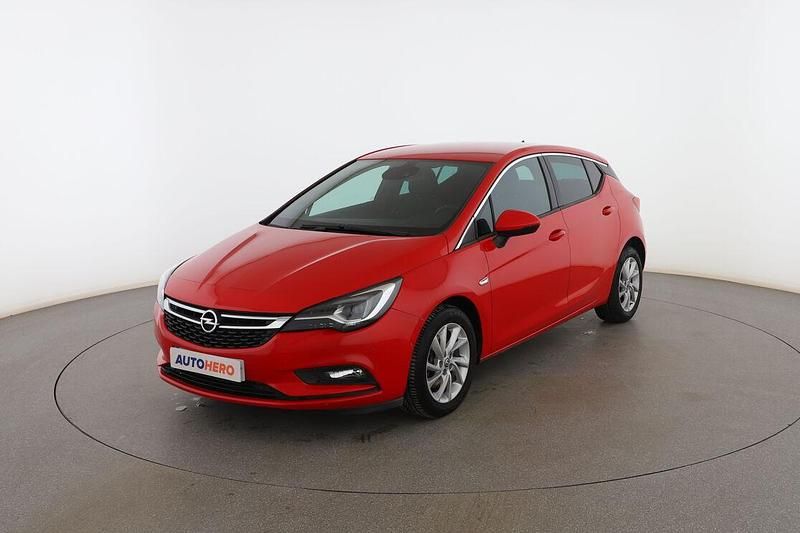 Rojo Usado 2019 Opel Astra Dynamic Utilitario | 13.799 € (Un poco caro) - Imagen 1/3