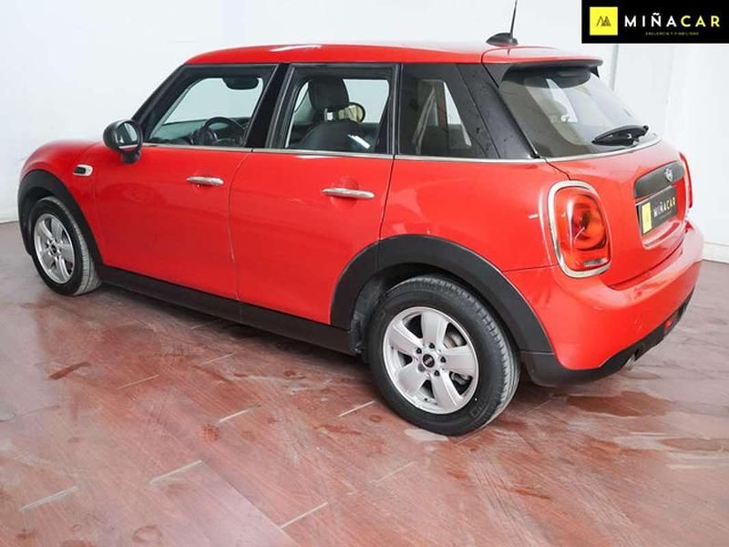 Usado Mini One D 95 CV (69 kW) 2018 Rojo Utilitario
