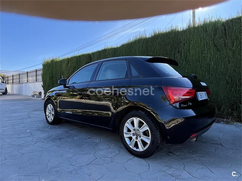 Negro Usado 2013 Audi A1 Sportback Utilitario | 10.000 € (Super precio) - Imagen 1/4