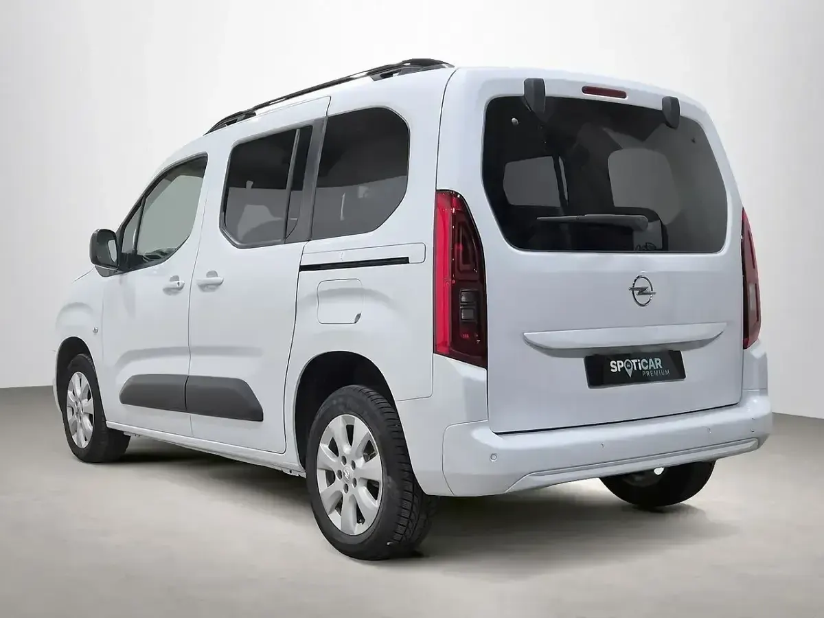 Usado Opel Combo Life Business Edition 103 CV (75 kW) 2023 Blanco Familiar