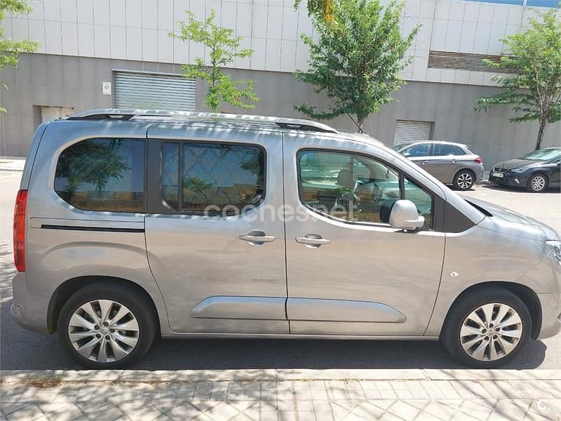 Gris / plata Usado 2018 Opel Combo Life Selective Monovolumen | 15.000 € (Un poco caro) - Imagen 1/4