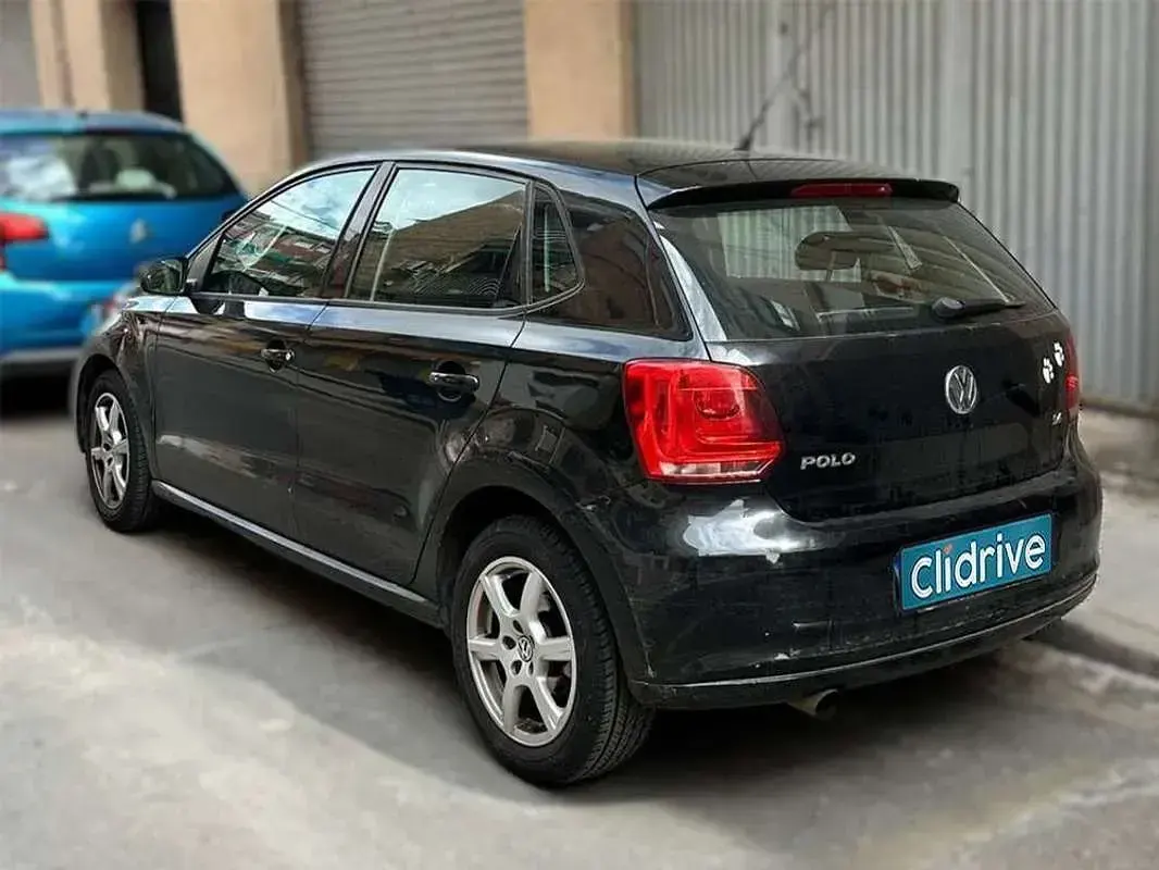 Usado VW Polo Advance 86 CV (63 kW) 2010 Negro Utilitario