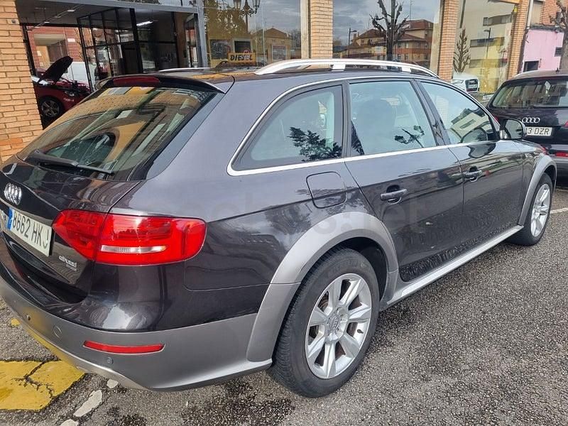 Usado Audi A4 Allroad Exclusive 177 CV (130 kW) 2012 Gris / plata Familiar