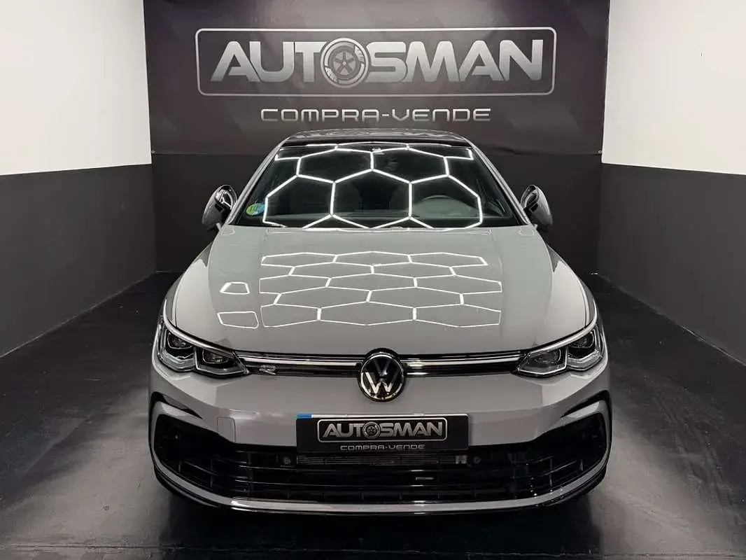 Usado VW Golf VIII R-line 150 CV (110 kW) 2022 Gris Utilitario