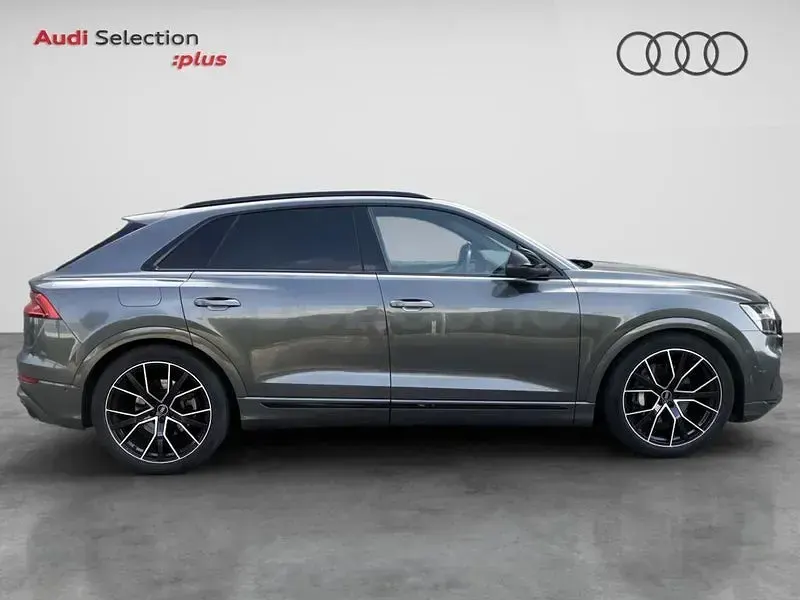 Usado Audi Q8 340 CV (250 kW) 2023 Gris / plata SUV