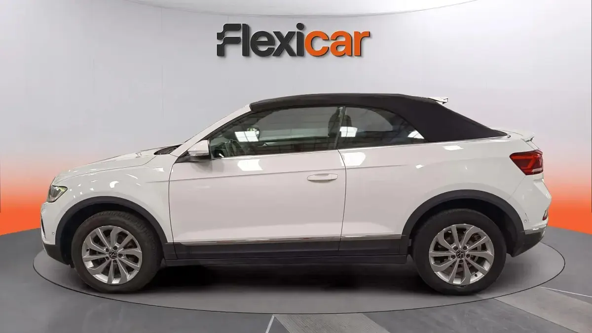 Usado VW T-Roc Cabriolet Style 110 CV (80 kW) 2022 Blanco Descapotable