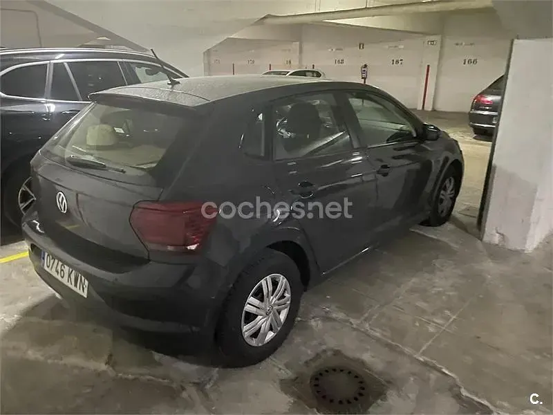 Usado VW Polo Edition 65 CV (47 kW) 2019 Gris / plata Utilitario
