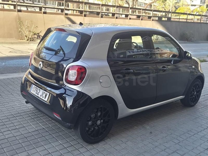 Usado Smart ForFour Passion 71 CV (52 kW) 2015 Negro Utilitario