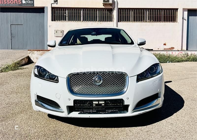Usado Jaguar XF Luxury 190 CV (139 kW) 2012 Blanco Berlina