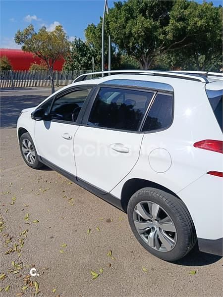 Blanco Usado 2015 Peugeot 2008 Style SUV | 7500 € (Precio justo) - Imagen 1/4