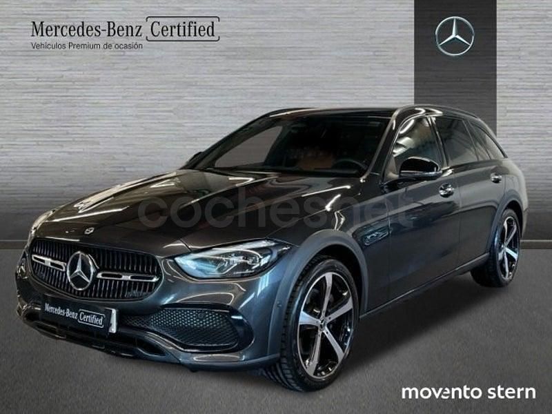 Usado Mercedes C220 200 CV (147 kW) 2024 Gris / plata Familiar