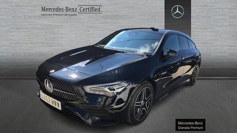 Negro Usado 2024 Mercedes CLA200 Shooting Brake Familiar | 37.900 € - Imagen 1/4
