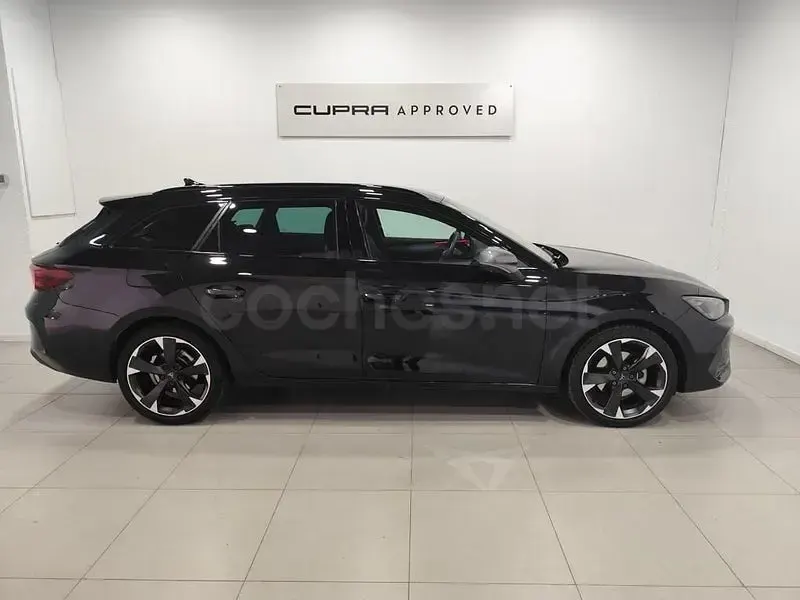Usado Cupra Leon 150 CV (110 kW) 2024 Negro Familiar