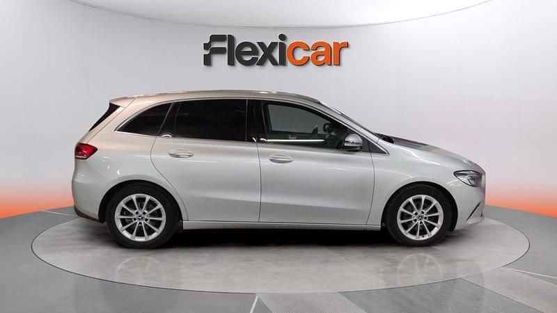 Usado Mercedes B180 116 CV (85 kW) 2019 Gris Monovolumen
