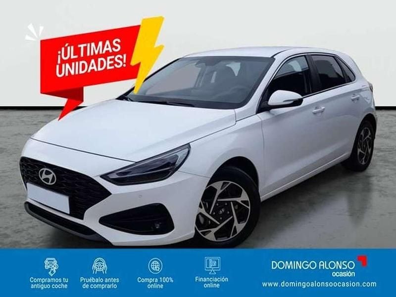 Blanco Nuevo 2025 Hyundai i30 Berlina | 20.790 € (Buen precio) - Imagen 1/4