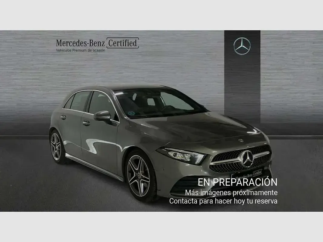 Usado Mercedes A200 163 CV (119 kW) 2020 Gris Berlina