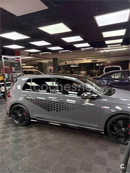 Usado VW Golf VII GTI 290 CV (213 kW) 2019 Gris / plata Berlina