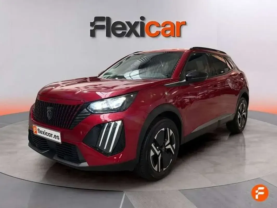 Usado Peugeot 2008 Active 101 CV (74 kW) 2023 Rojo SUV