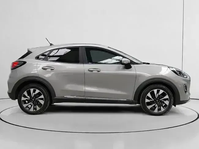 Usado Ford Puma Titanium 125 CV (91 kW) 2024 Gris SUV