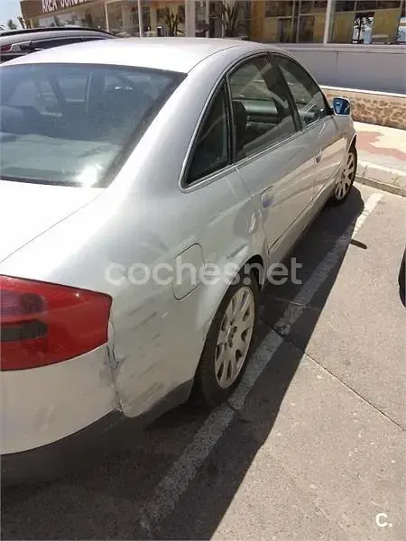 Usado Audi A6 150 CV (110 kW) 2000 Gris / plata Berlina