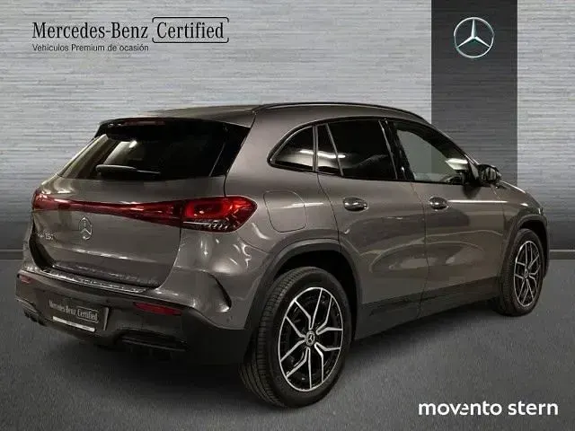 Usado Mercedes EQA250 139 kW (190 CV) 2021 Gris montaña SUV