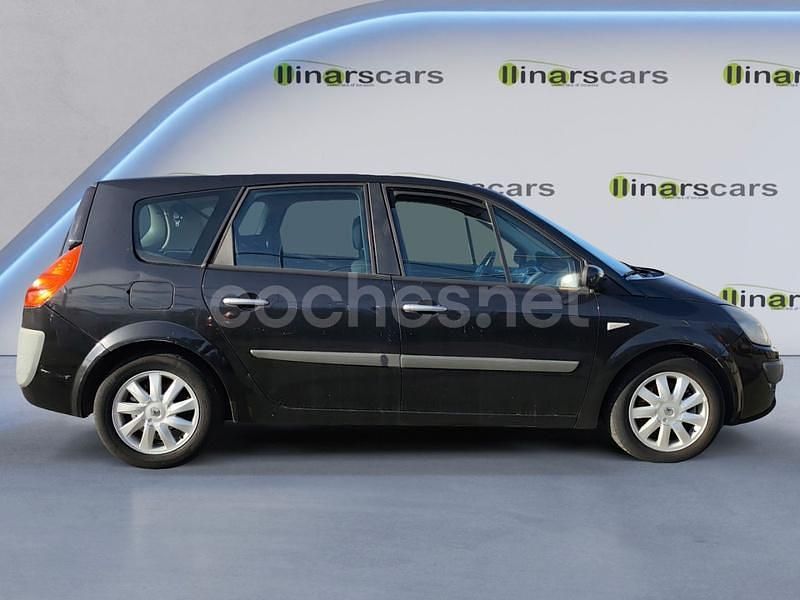 Usado Renault Grand Scénic II Dynamique 131 CV (96 kW) 2007 Negro Monovolumen