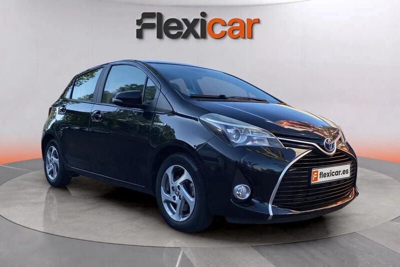 Negro Usado 2016 Toyota Yaris Hybrid Advance Berlina | 11.290 € (Buen precio) - Imagen 1/4