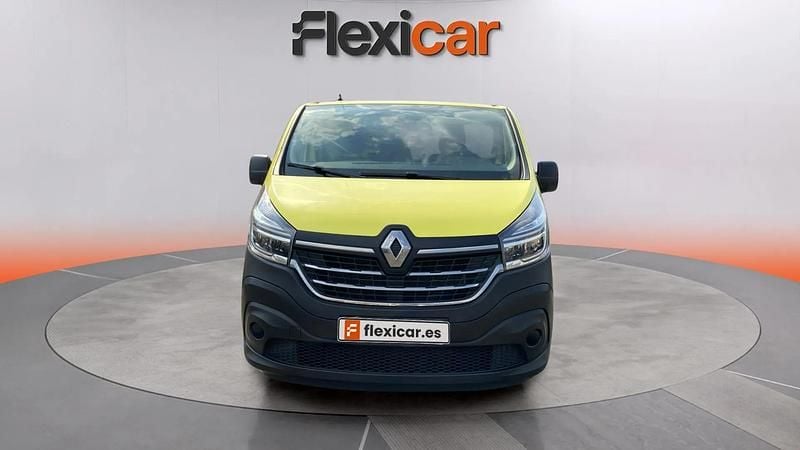 Usado Renault Trafic 120 CV (88 kW) 2020 Amarillo Monovolumen
