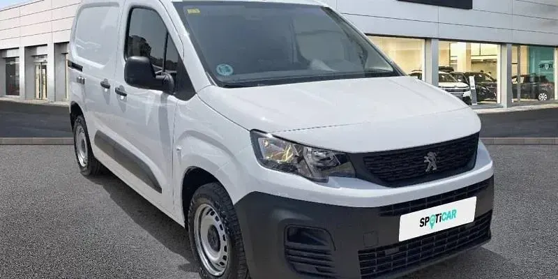 Usado Peugeot Partner 99 CV (72 kW) 2022 Blanco Monovolumen