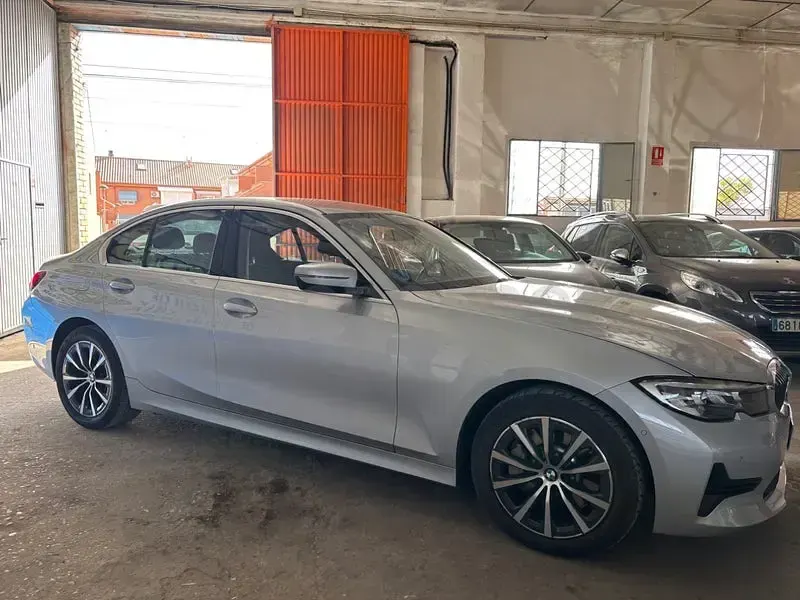 Usado BMW 330e 292 CV (214 kW) 2020 Gris / plata Berlina