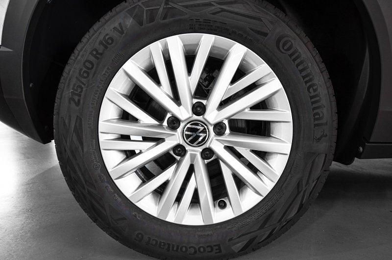 Usado VW T-Roc Edition 110 CV (80 kW) 2021 Plata claro metalizado SUV