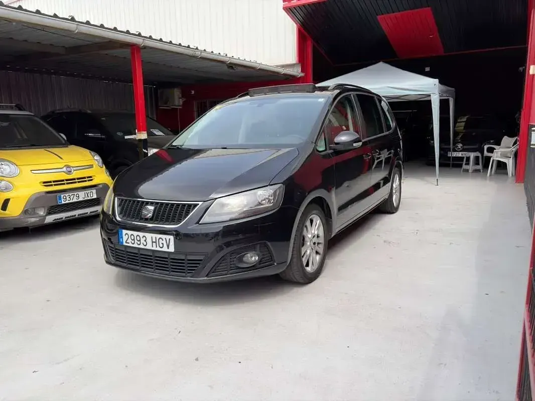 Usado Seat Alhambra Style 170 CV (125 kW) 2011 Negro Monovolumen