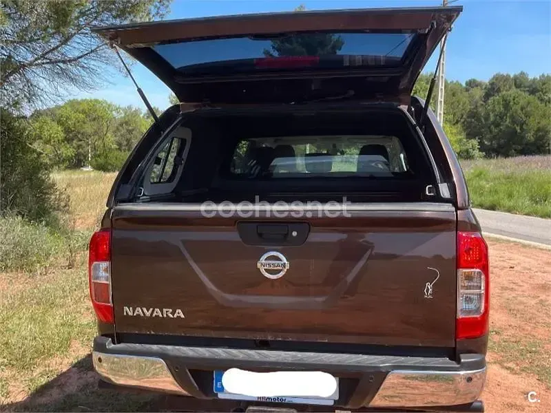 Usado Nissan Navara N-Guard 190 CV (139 kW) 2021 Marrón Pickup/Camioneta