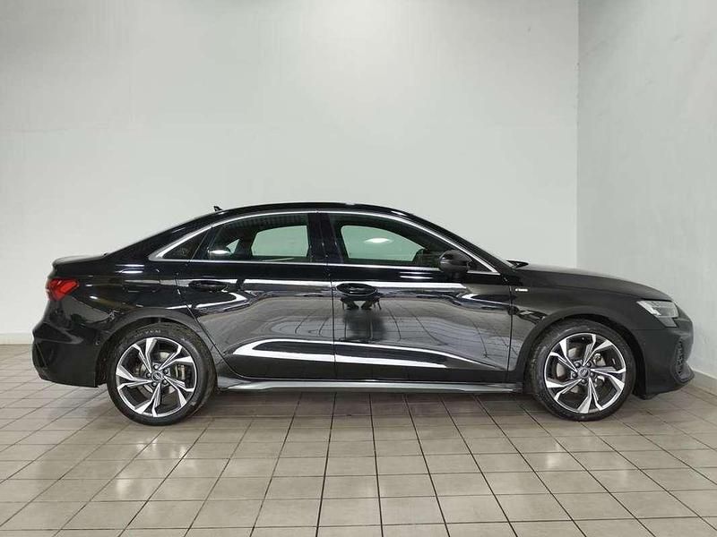 Usado Audi A3 S-Line 150 CV (110 kW) 2025 Negro Berlina