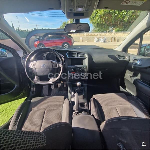 Begagnad Citroën C4 114 HK (83 kW) 2015 Svart Sedan
