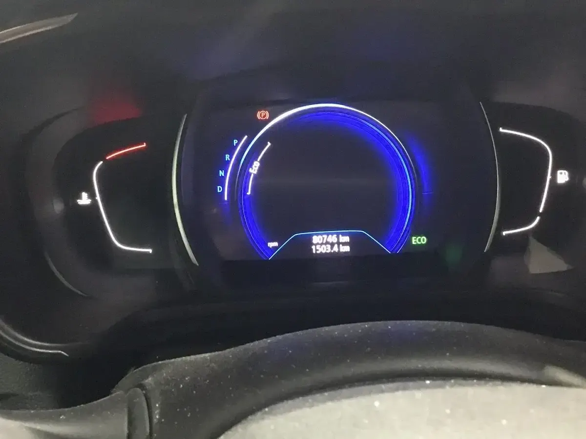 Usado Renault Kadjar Zen 115 CV (84 kW) 2019 Rojo SUV