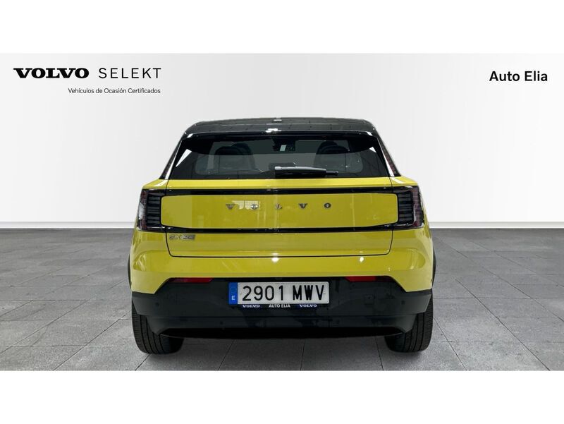 Usado Volvo EX30 Ultra 314 kW (428 CV) 2024 Amarillo SUV