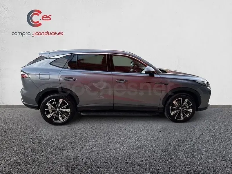 Usado MG HS Luxury 272 CV (200 kW) 2025 Gris / plata SUV