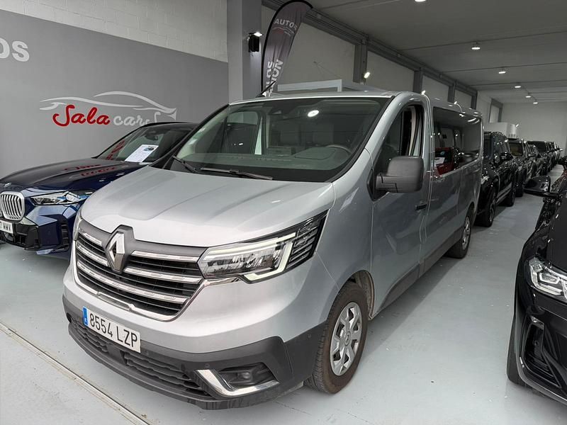 Usado Renault Trafic 150 CV (110 kW) 2022 Gris Monovolumen