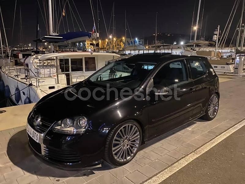 Usado VW Golf IV R 250 CV (183 kW) 2005 Negro Berlina