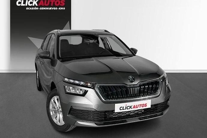 Usado Skoda Kamiq Ambition 110 CV (80 kW) 2023 Negro SUV