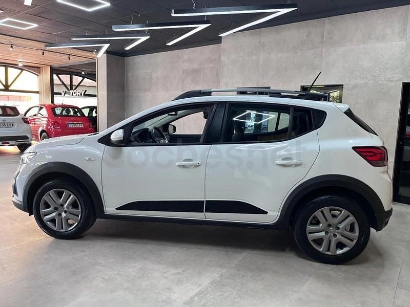 Usado Dacia Sandero Essentiel 91 CV (66 kW) 2023 Blanco Berlina